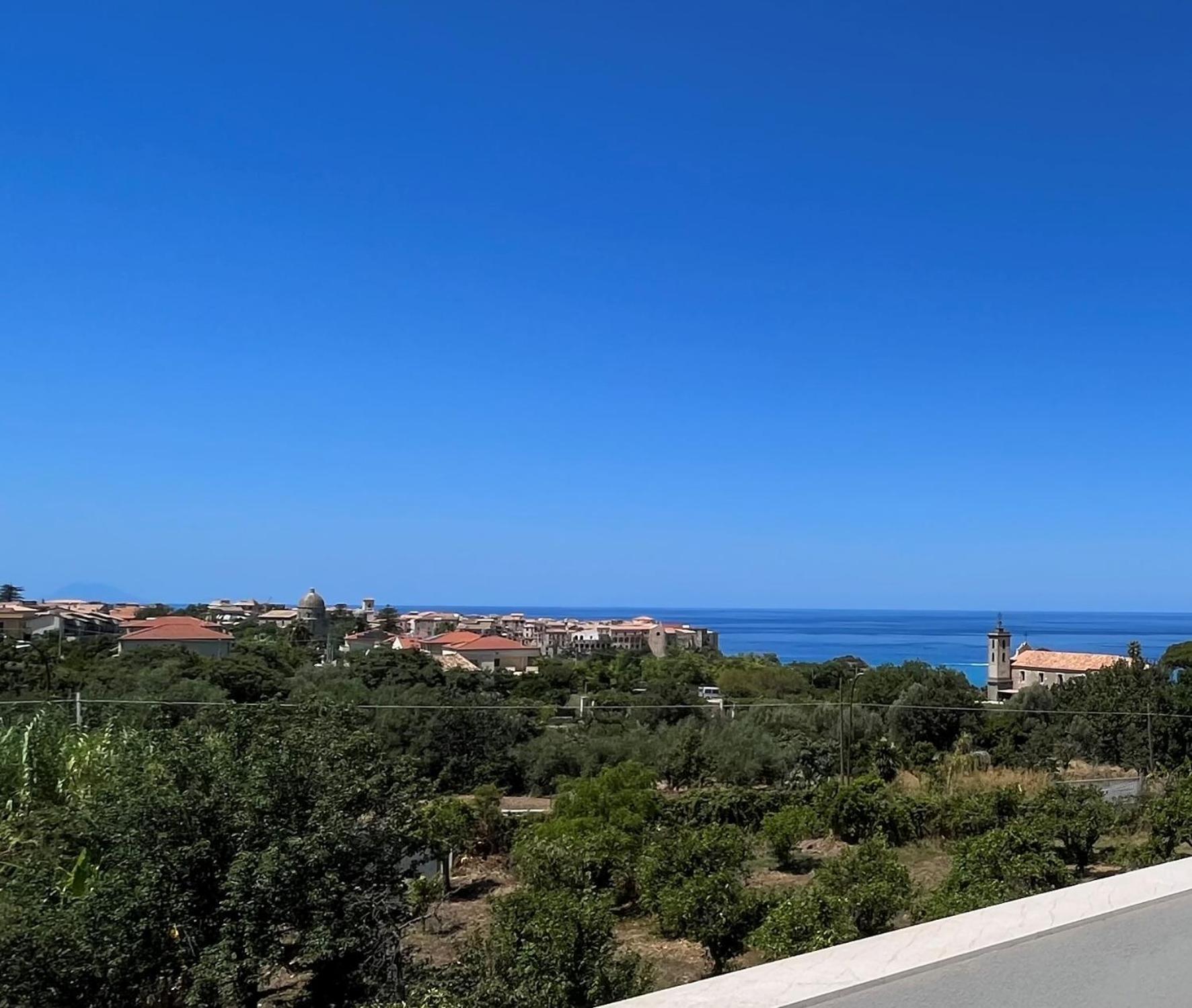 Aurantia - Mediterranean Tale Tropea Eksteriør bilde